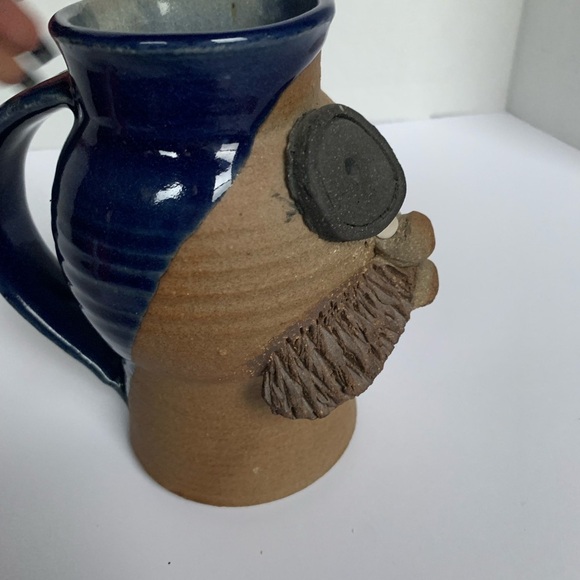 Funny Face Pottery Mug - Picture 4 of 9